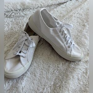 Superga White canvas Sneakers. Size Eu391/2. Woman us 8.5-9